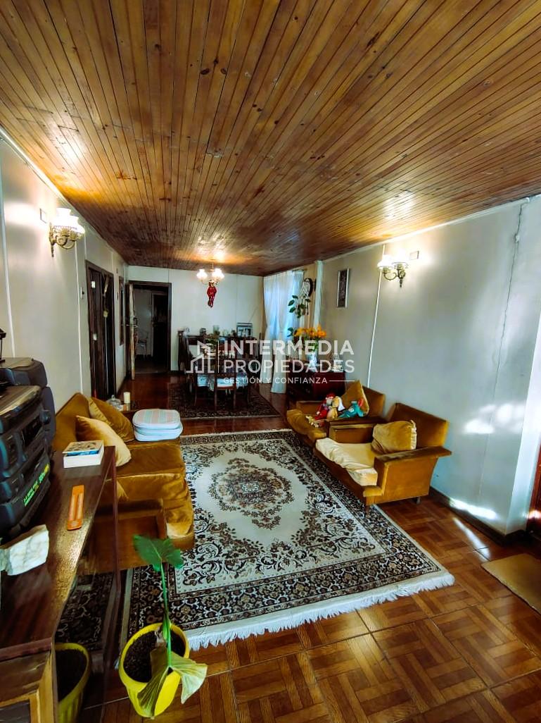 Casa con Gran Terreno y Ubicación Privilegiada – La Cisterna